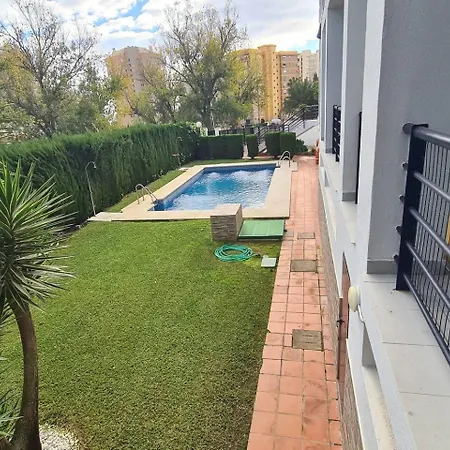 Playamarapto Soleado Piscina Y Playa Torremolinos