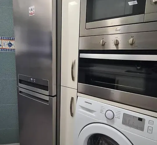 Playamarapto Soleado Piscina Y Playa Torremolinos