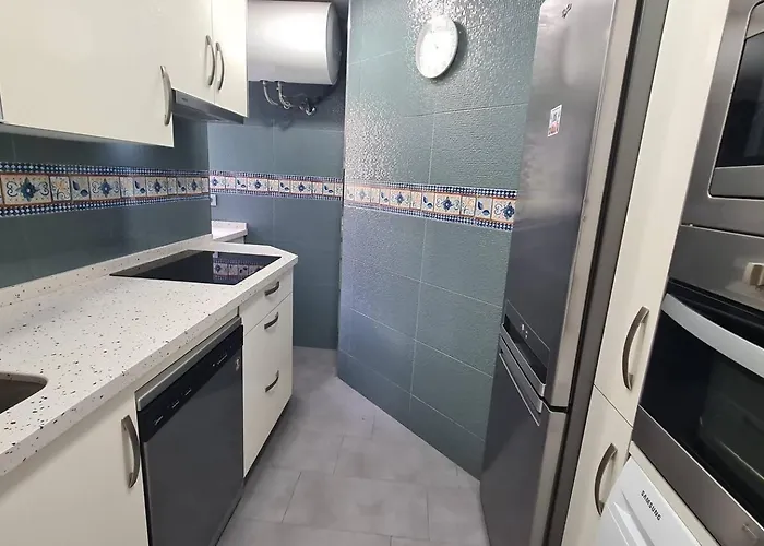 Playamarapto Soleado Piscina Y Playa * Torremolinos